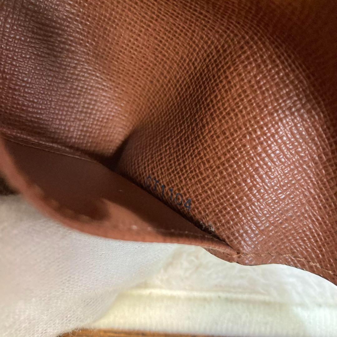 ！極美品！　ルイヴィトン　モノグラム　キーケース　４連式