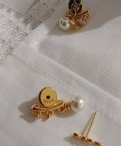 Dior 星 パール ピアス ゴールド
