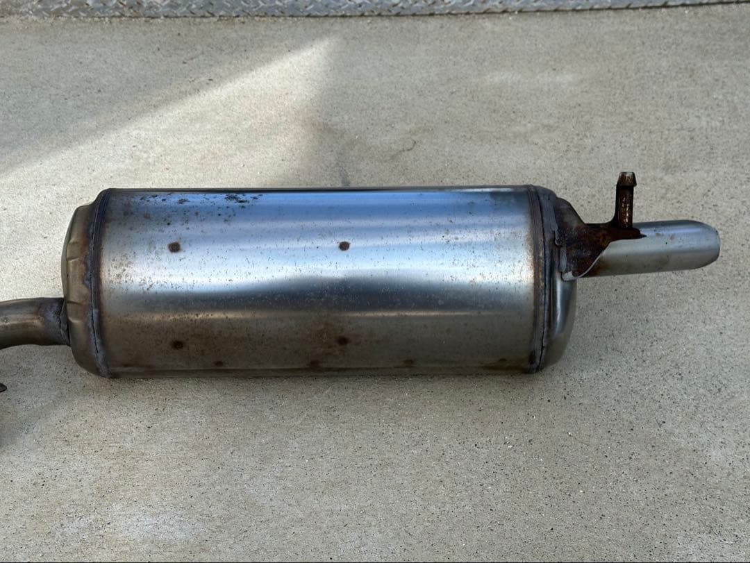 トヨタ 30プリウス 純正リアピース