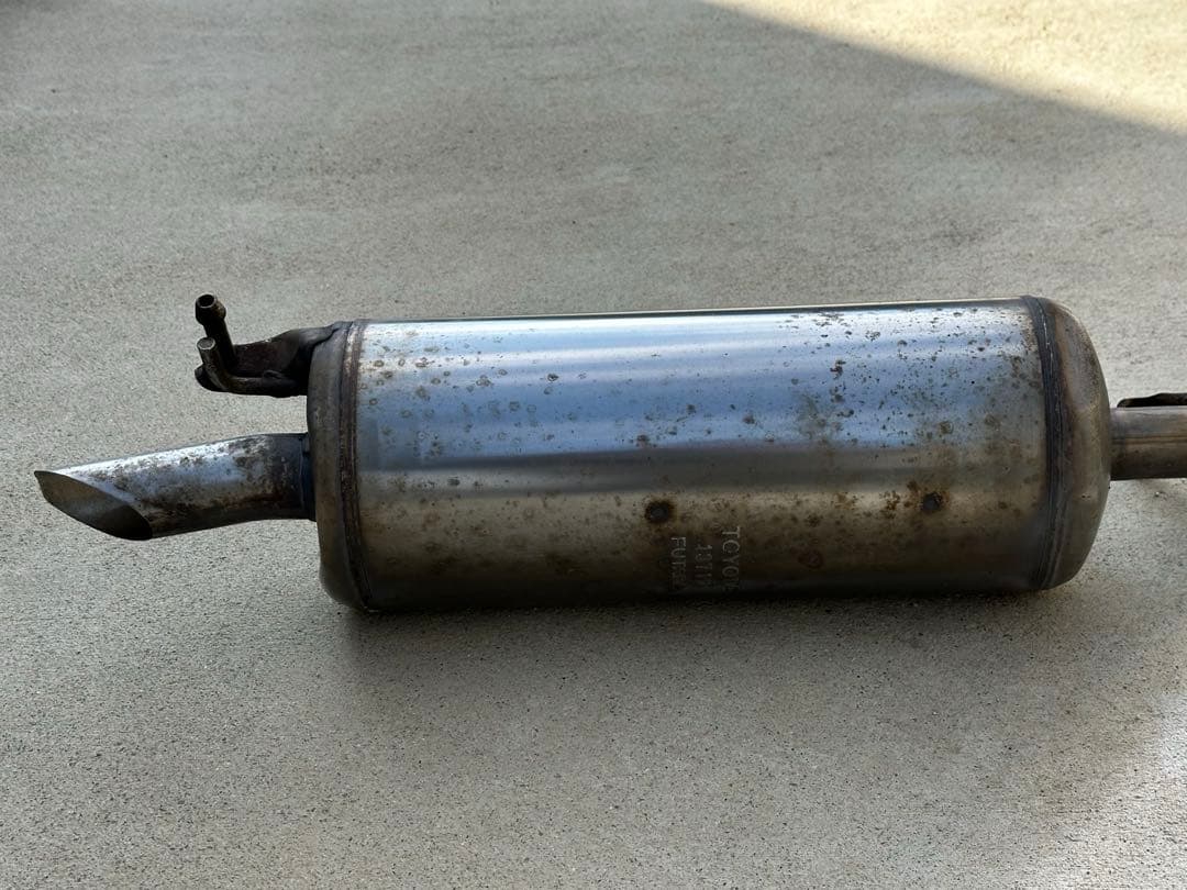 トヨタ 30プリウス 純正リアピース