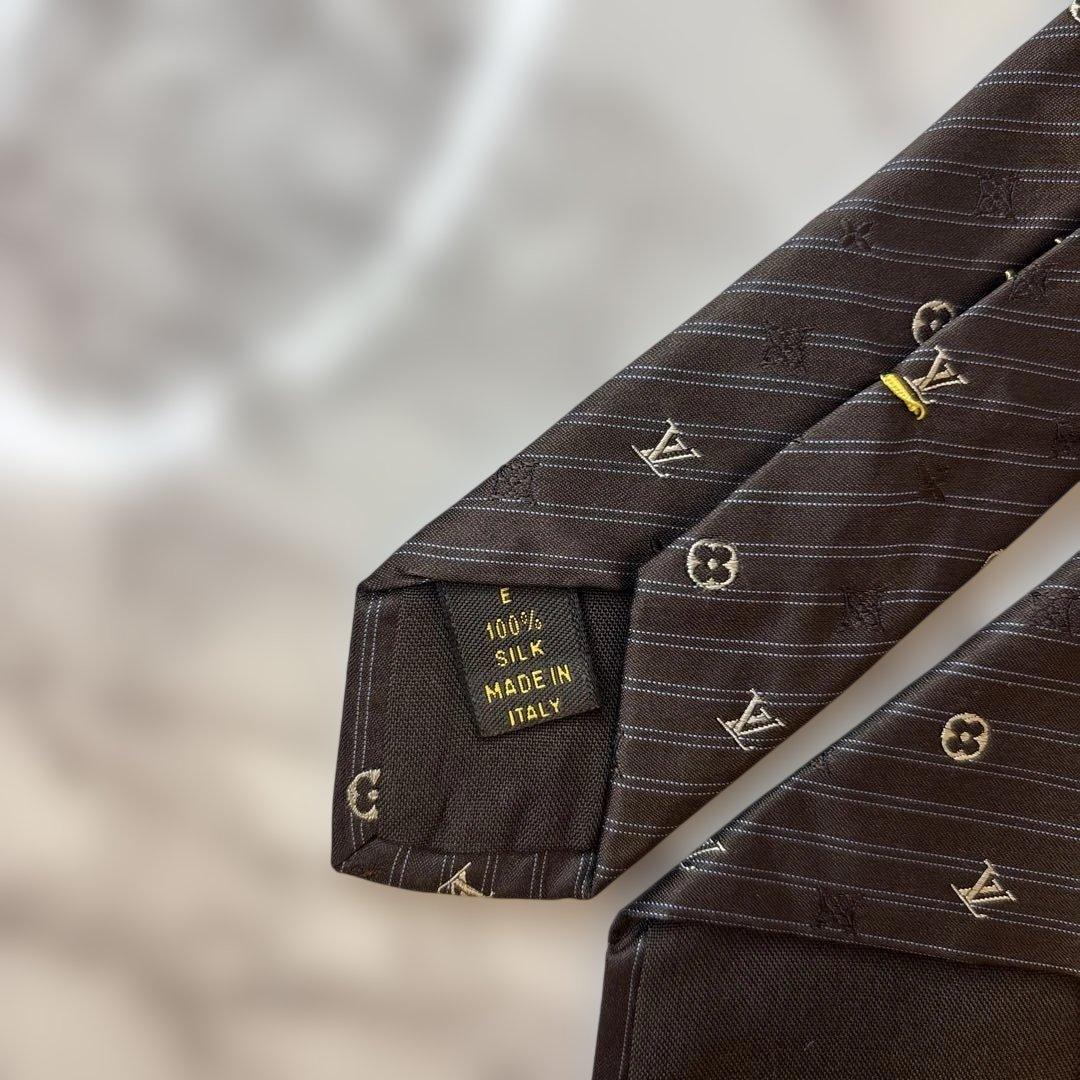 【美品✨】LOUIS VUITTON ネクタイ　モノグラム　ネイビー　紺　刺繍