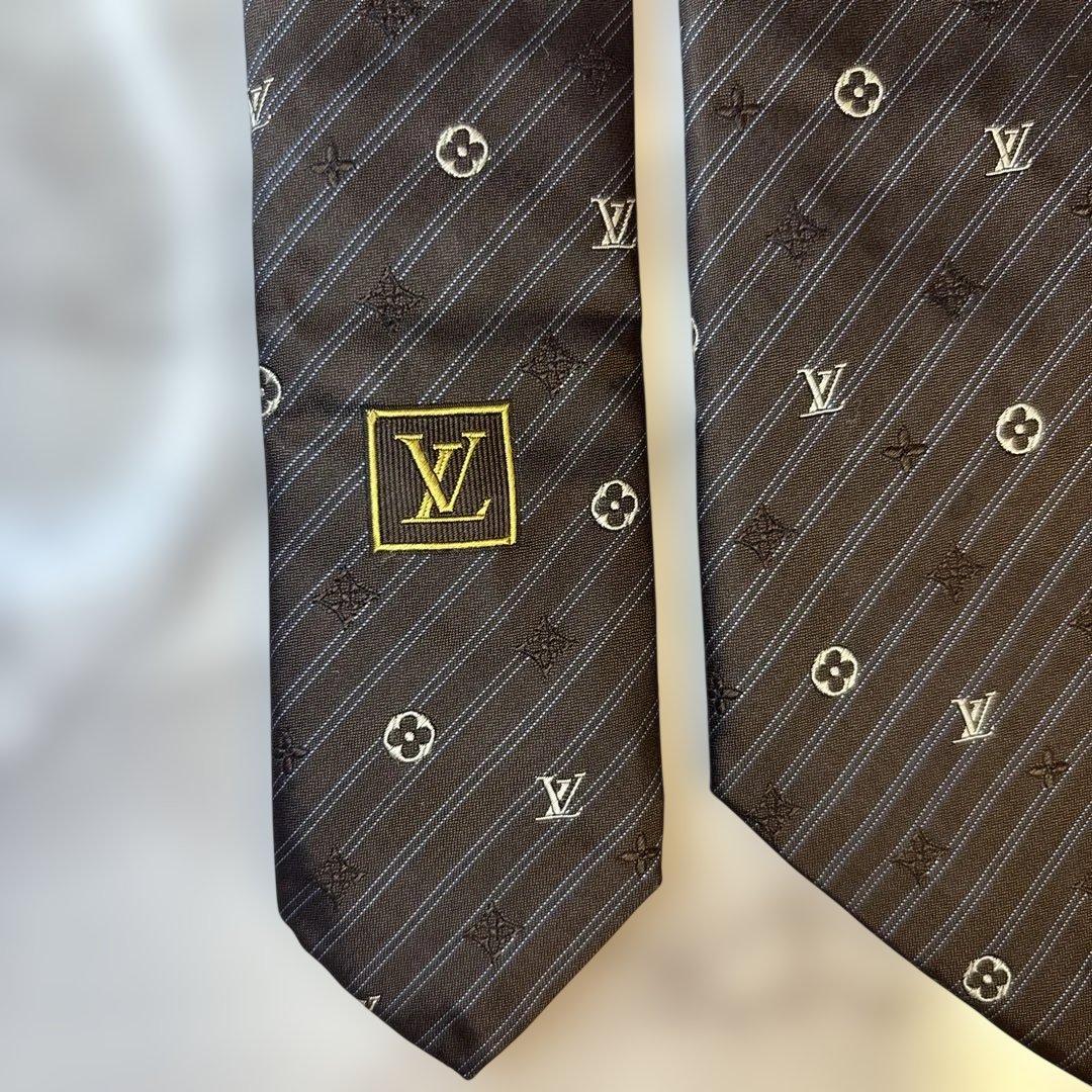 【美品✨】LOUIS VUITTON ネクタイ　モノグラム　ネイビー　紺　刺繍