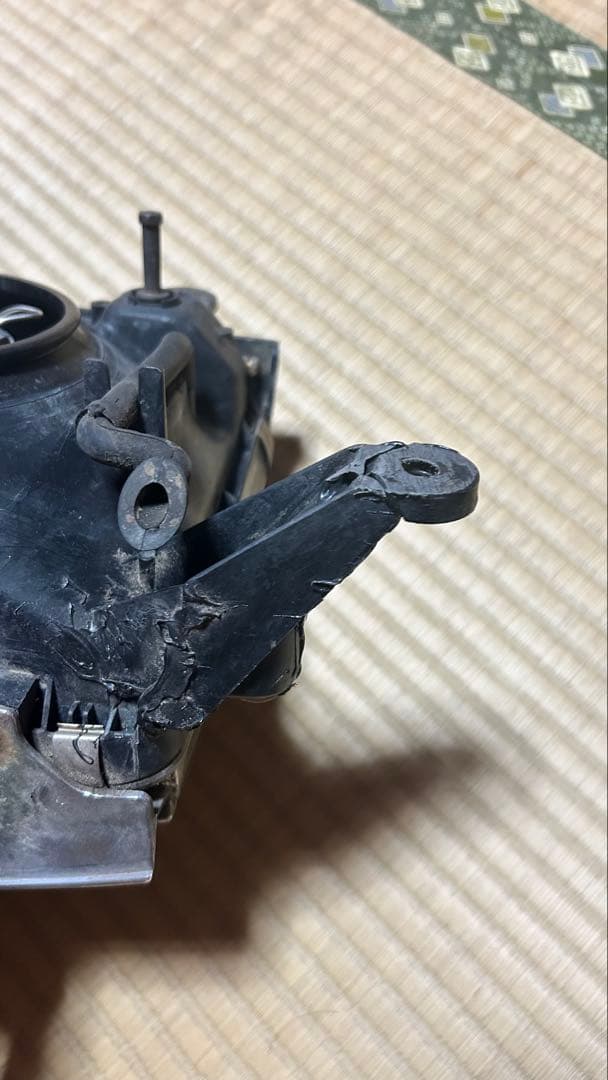 ランクル80！　純正ヘッドライト