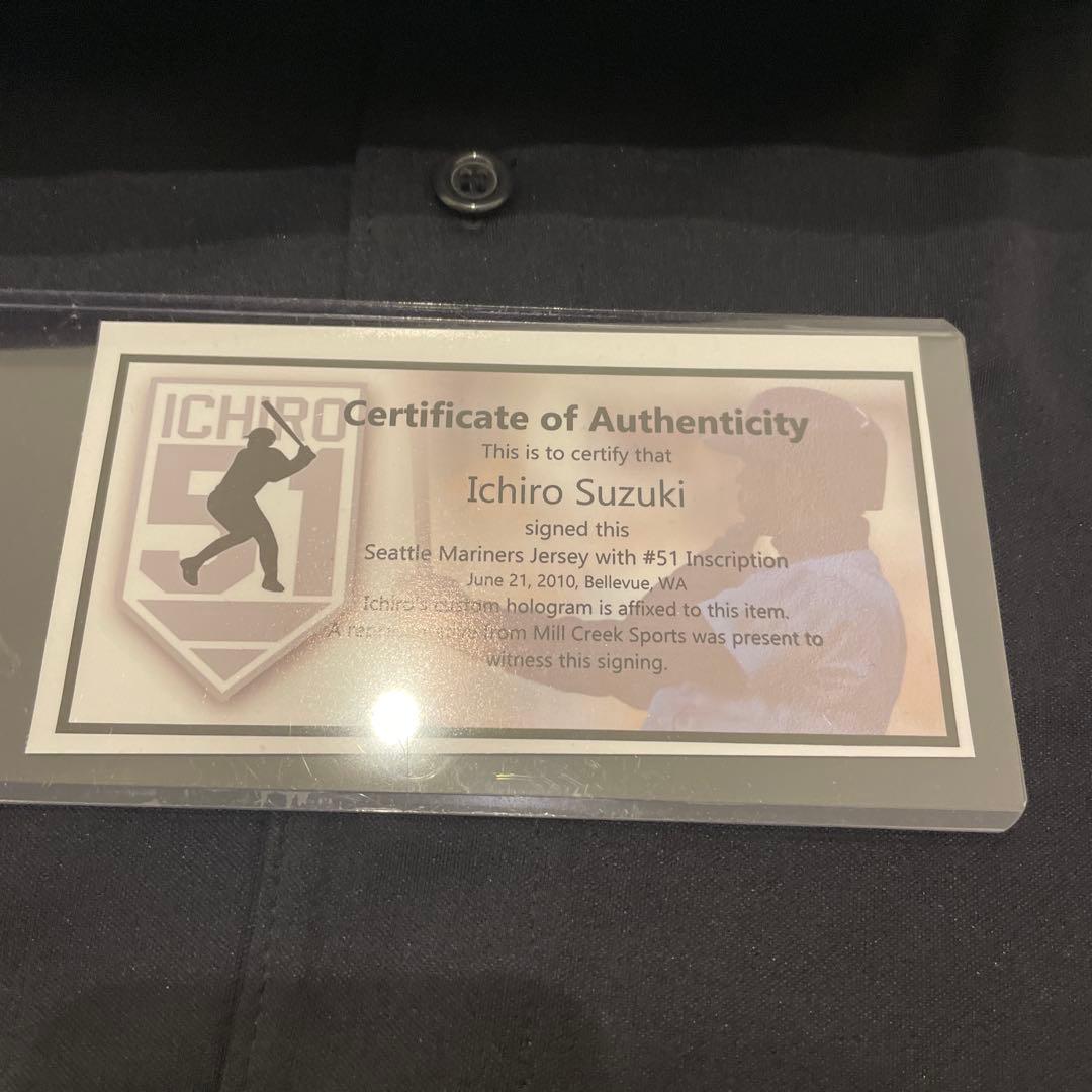 イチロー 直筆サイン入り ユニフォーム 51