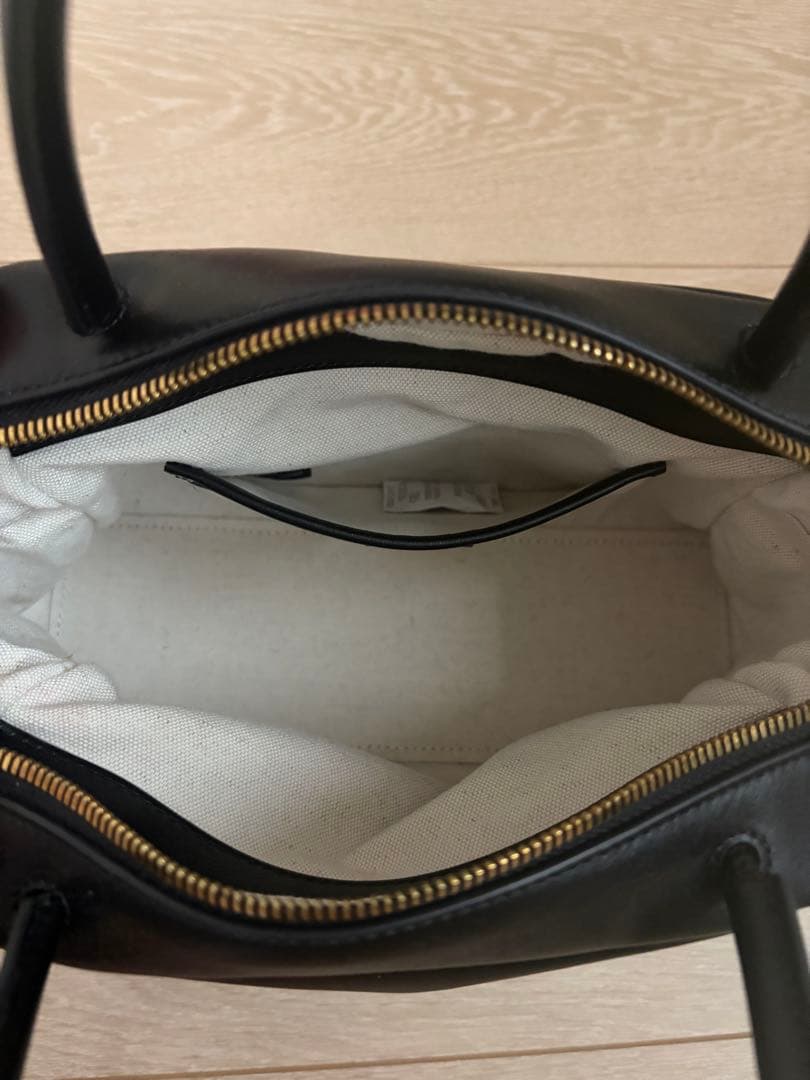 美品　TOV PETAL バッグ