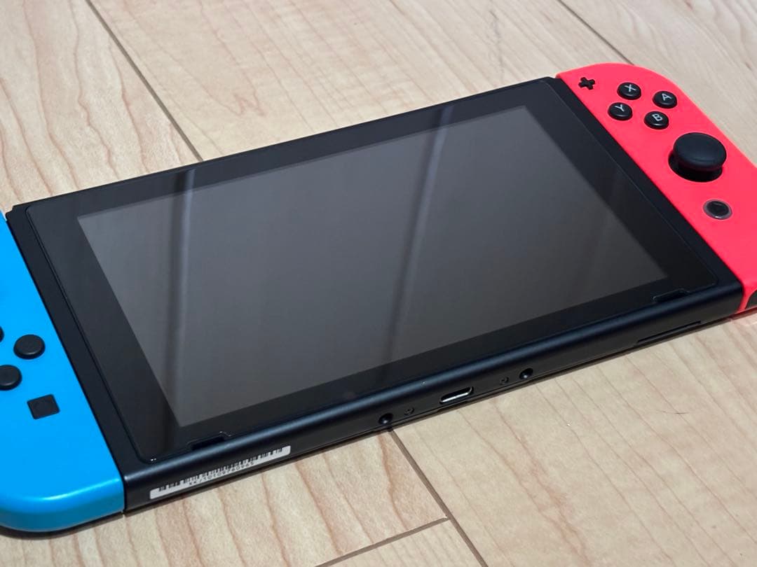ニンテンドースイッチ Nintendo Switch ネオンレッド 美品