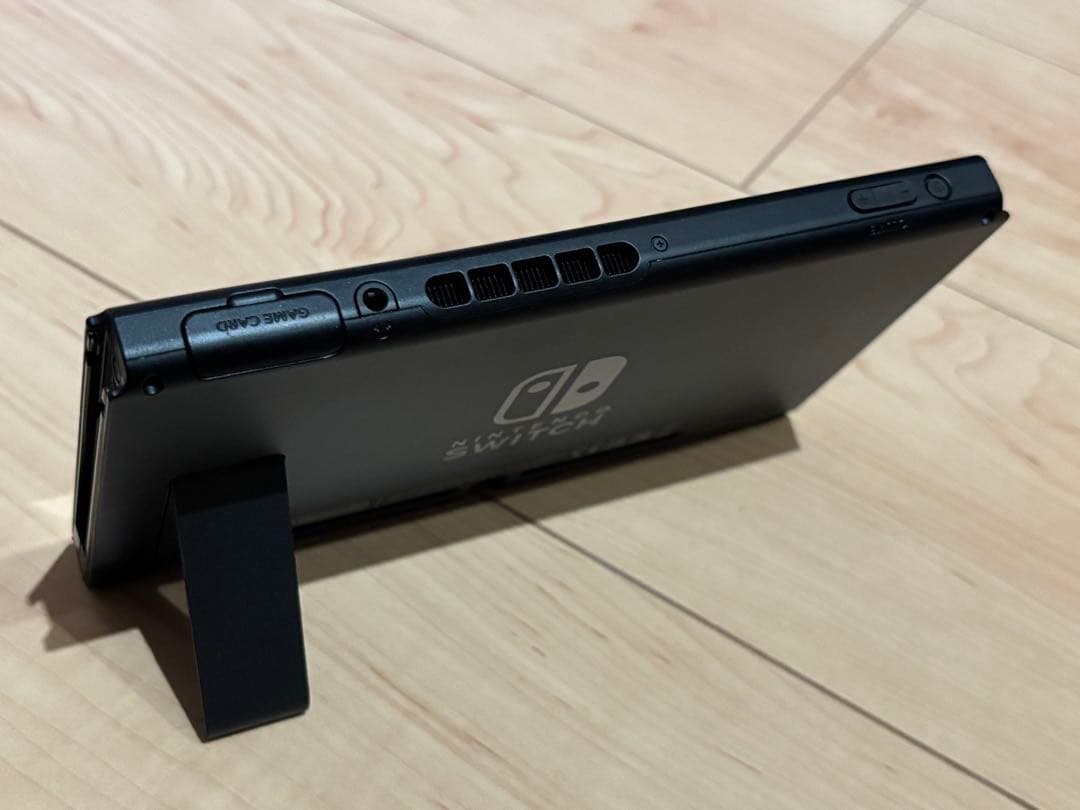 ニンテンドースイッチ Nintendo Switch ネオンレッド 美品