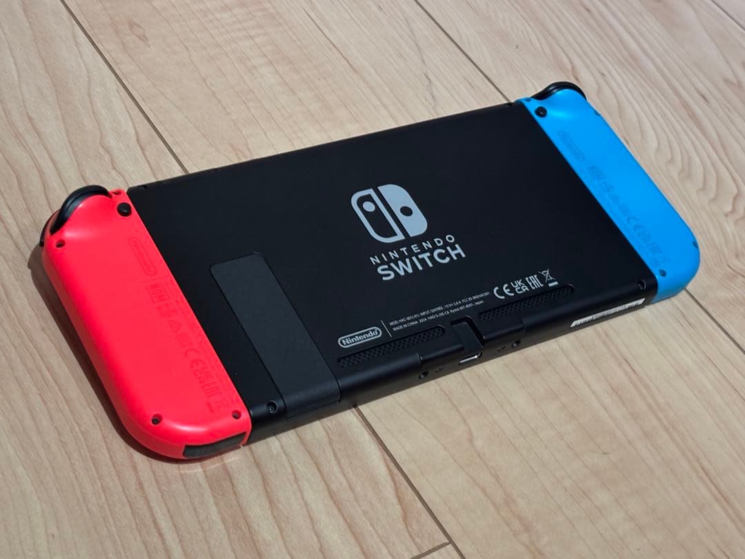 ニンテンドースイッチ Nintendo Switch ネオンレッド 美品