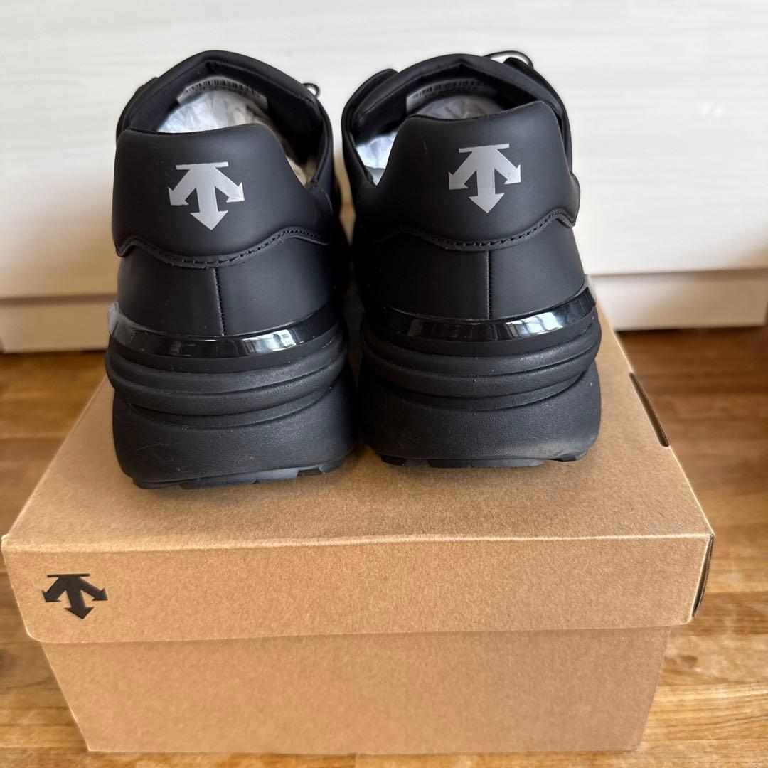 【極美品】デサント　DESCENTE 防水シューズ　メンズ シューズ　28cm