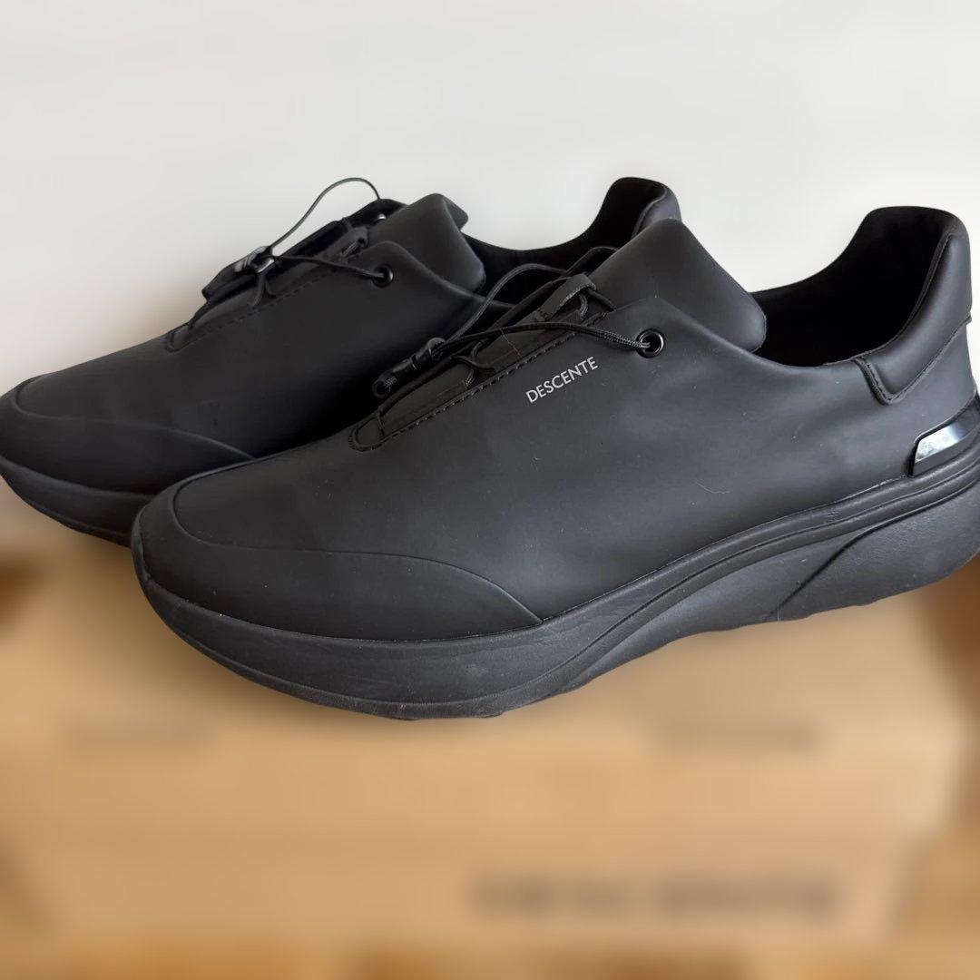 【極美品】デサント　DESCENTE 防水シューズ　メンズ シューズ　28cm