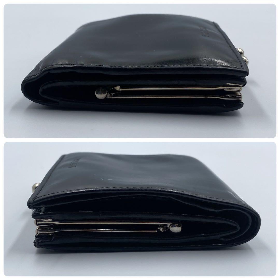 美品　プラダ　PRADA 二つ折り財布　黒　レザー　がま口