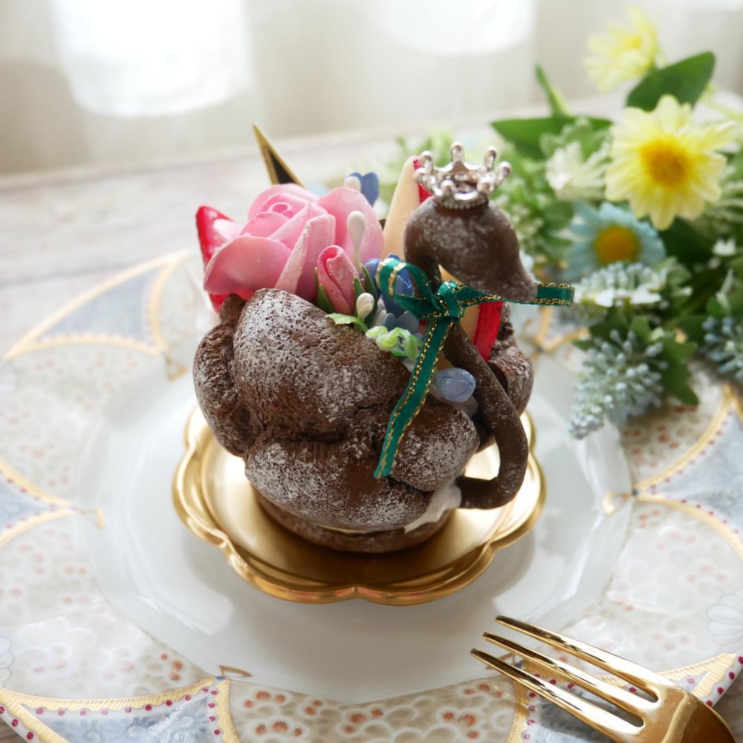【マロングラッセ様】フェイクスイーツ◆ツインスワンシュー◆リアルサイズケーキ雑貨