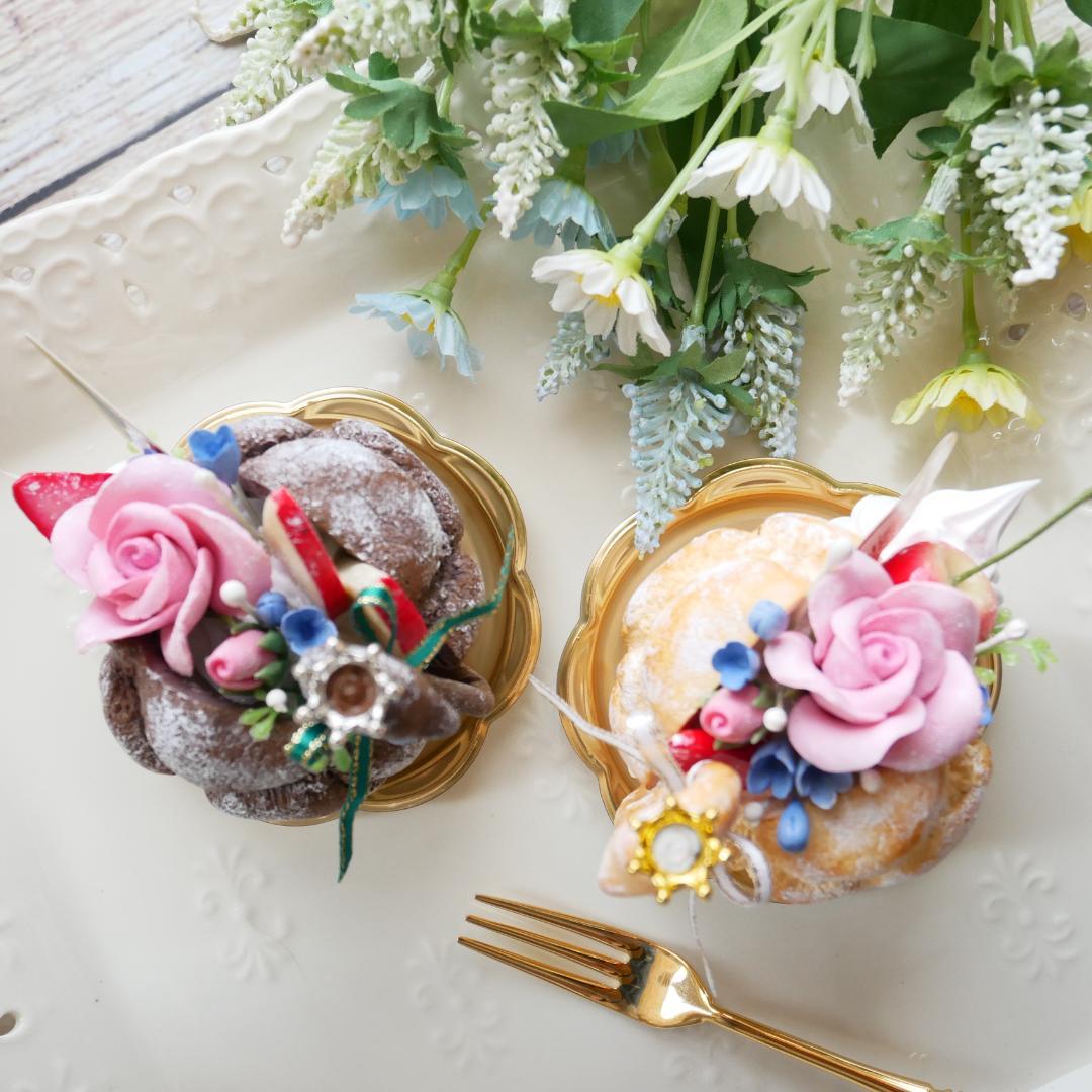 【マロングラッセ様】フェイクスイーツ◆ツインスワンシュー◆リアルサイズケーキ雑貨