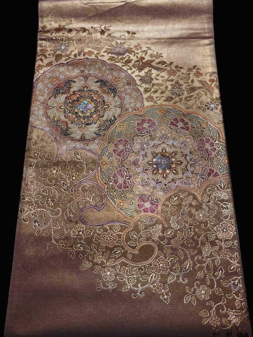 【美品】袋帯 螺鈿 宝相華 金色 お太鼓柄