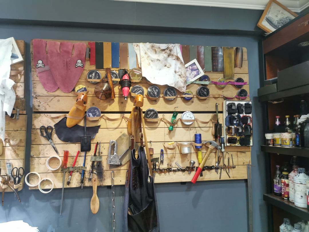 Miskeen アウトドアチェア 復古手書き模様頭層牛皮製クミットチェア