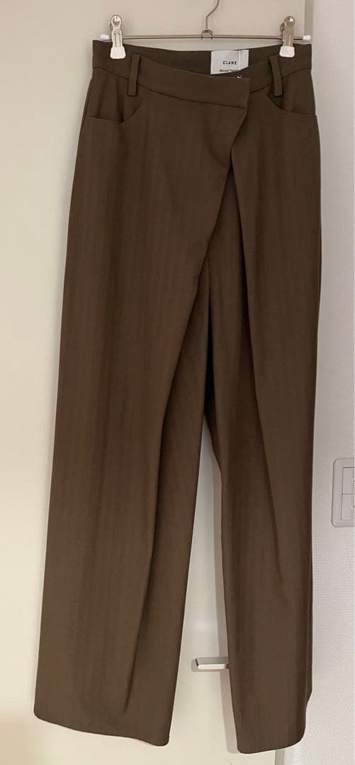 田中みなみ×CLANE TUCK HERRINGBONE SLACKS