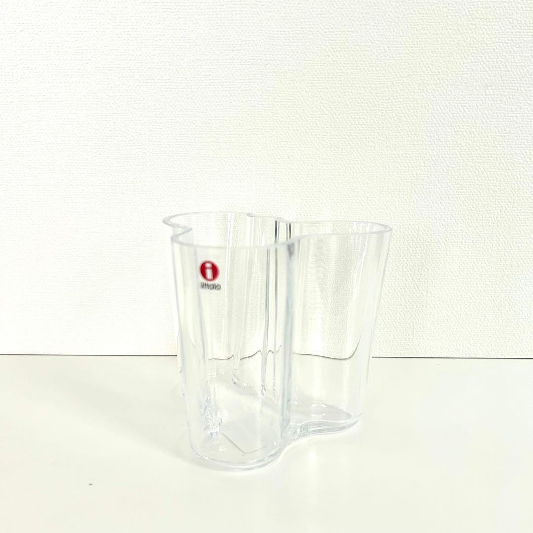 新品イッタラアルヴァアアルト ベース95mm 花瓶 フラワーベース