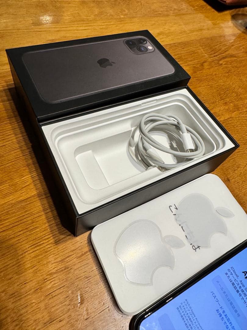 プ*り様 iPhone11pro 本体 64GB スペースグレイ