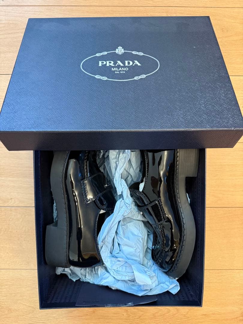 専用⭐︎人気PRADAチョコレート⭐︎新品同様 size8