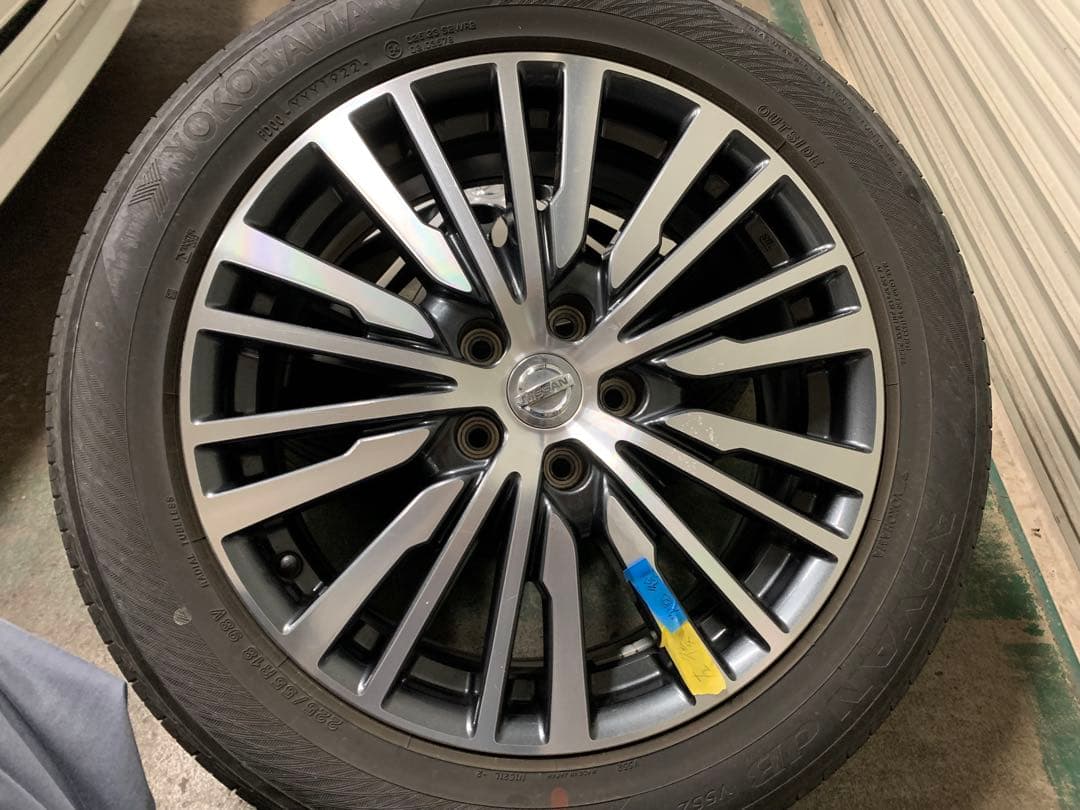 もたE52 エルグランド　ホイールのみ