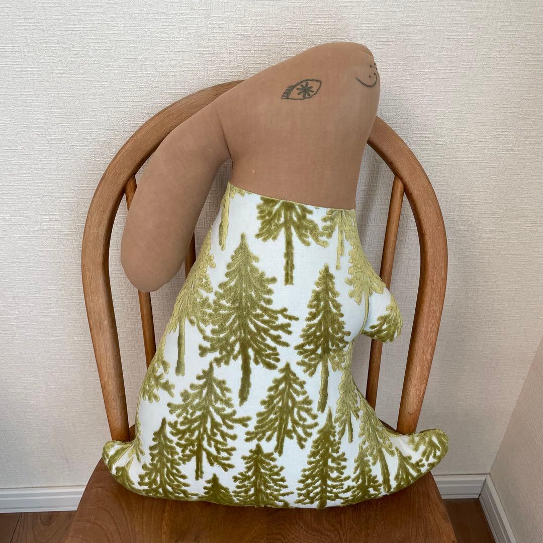 うさぎクッション ミナペルホネン