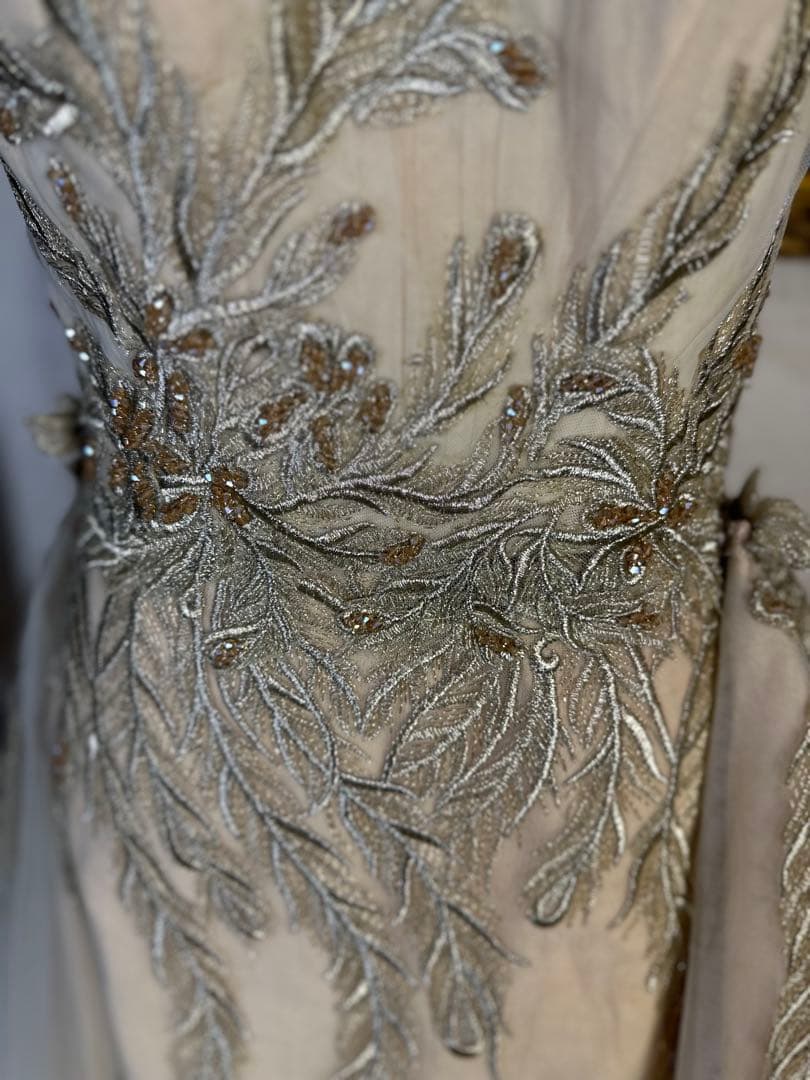 JOVANI☆アイボリー刺繍パーティードレス