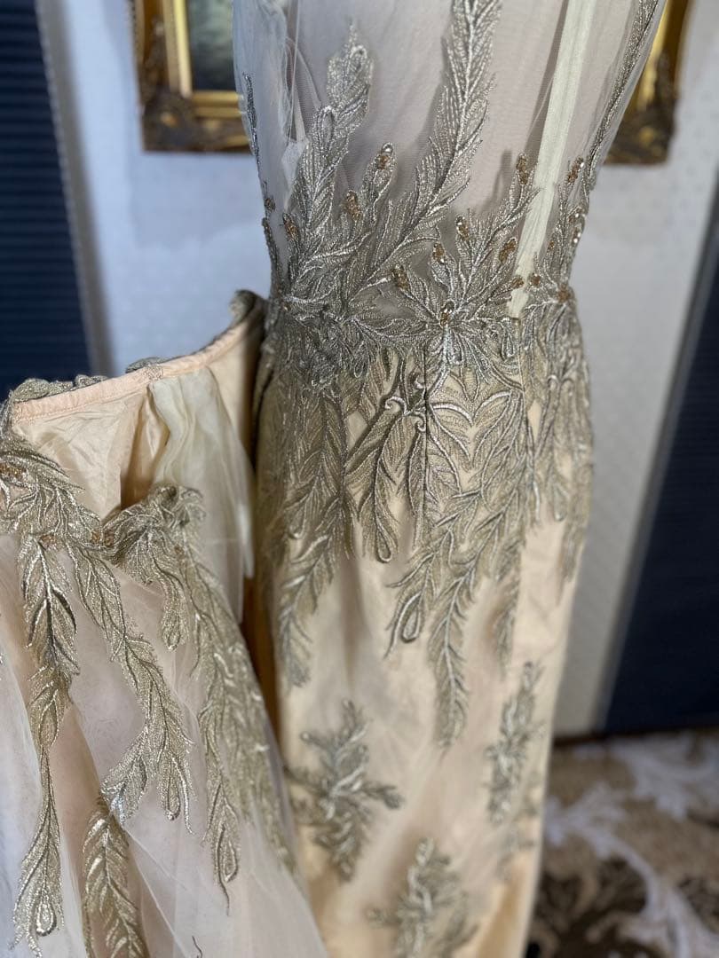 JOVANI☆アイボリー刺繍パーティードレス