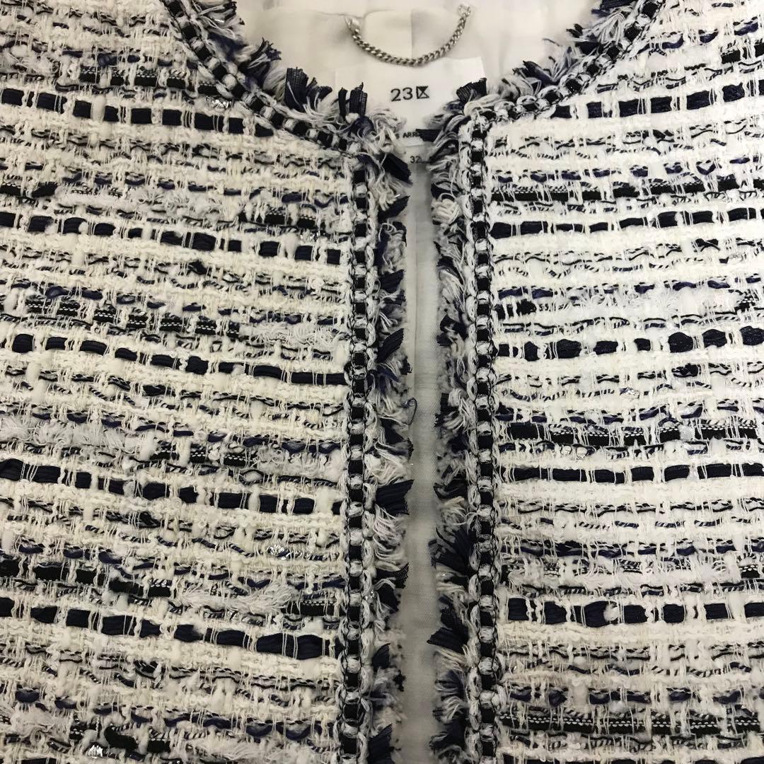 【美品】 23区 　ノーカラージャケット ツイード　白×紺 サイズ32