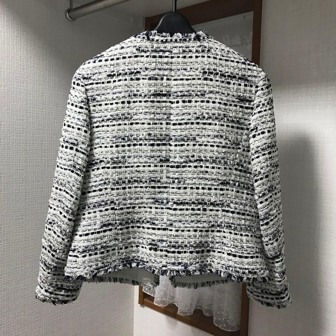 【美品】 23区 　ノーカラージャケット ツイード　白×紺 サイズ32