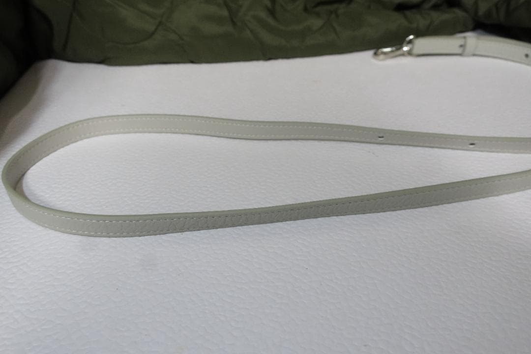 DEMIU 手帳型 レザーケース iPhone17pro・ストラップセット