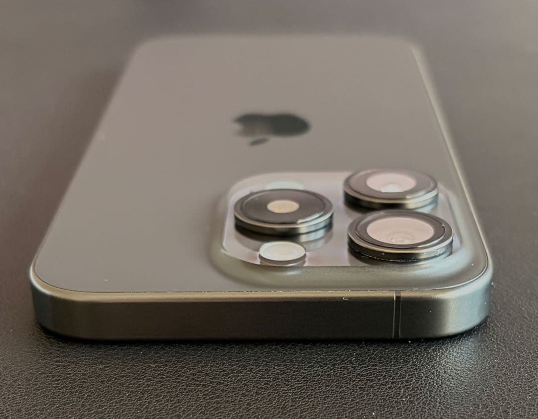 Apple iPhone 15 Pro 92% ブラックチタニウム　128GB