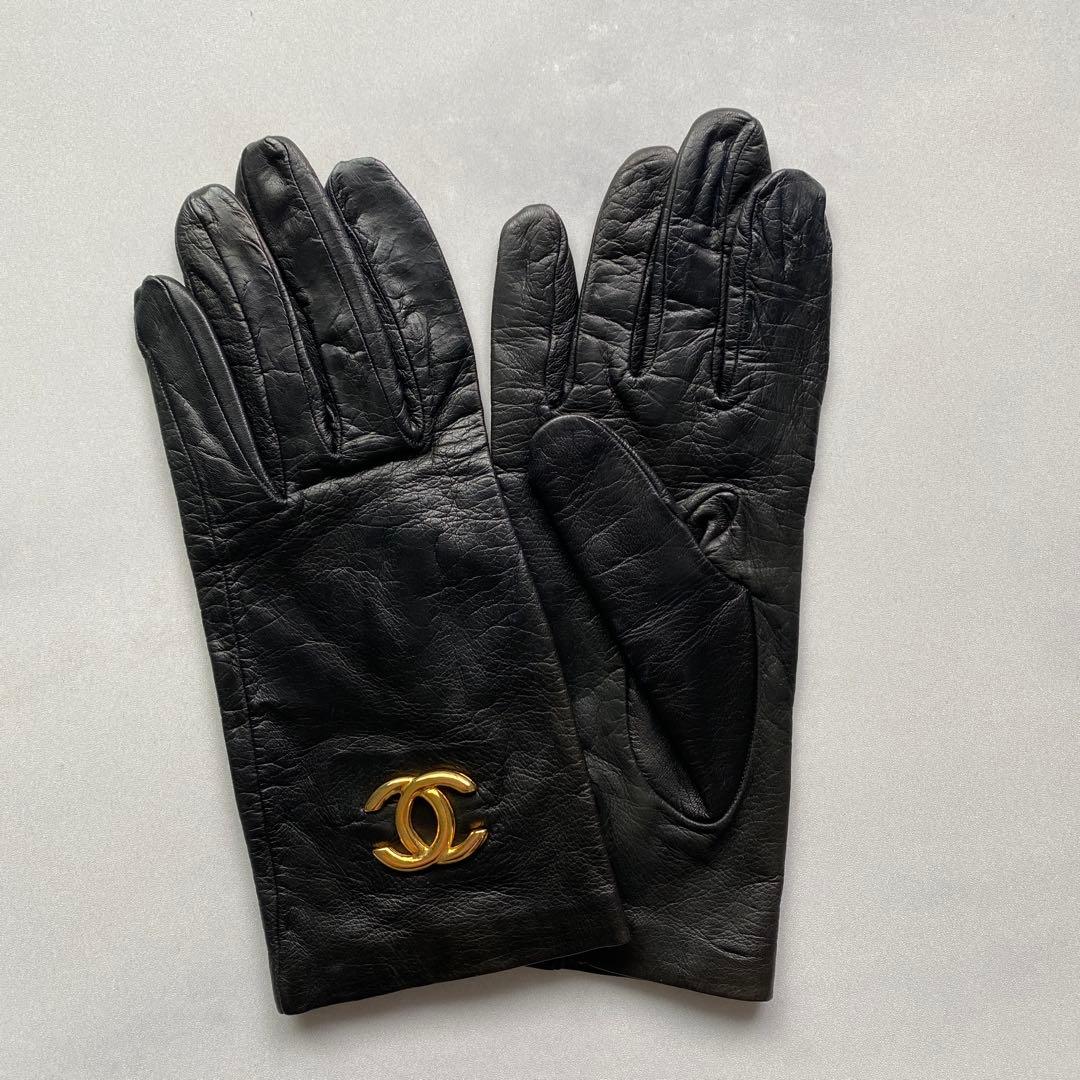 美品　イタリア製　シャネル　レザーグローブ　ブラック　黒革手袋　サイズ6ハーフ