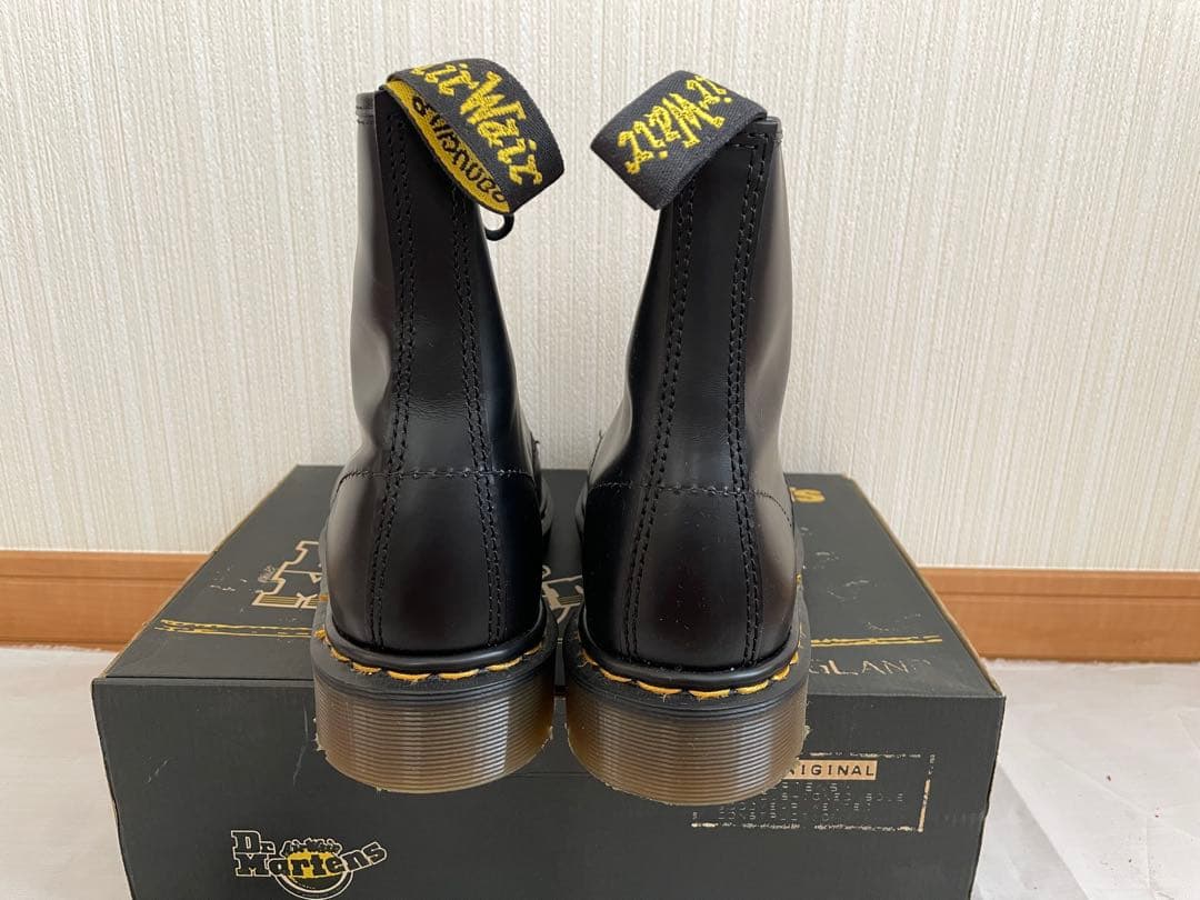 お*ん様 【美品】ドクターマーチン B-SM1460Z 8ホール ブーツ UK9