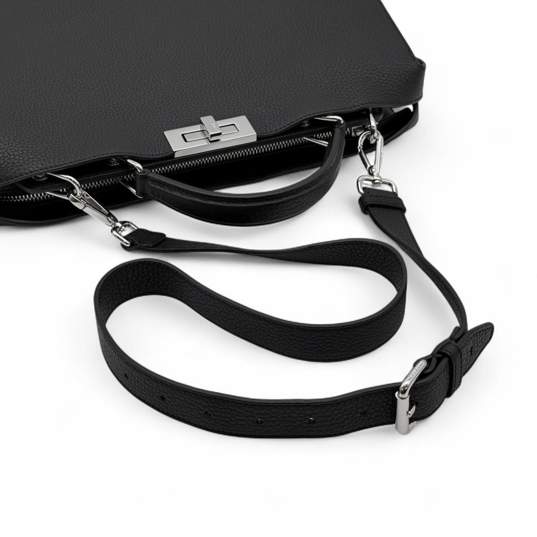 M6938 フェンディ ピーカブー アイシーユー ブラック バッグ 7VA529