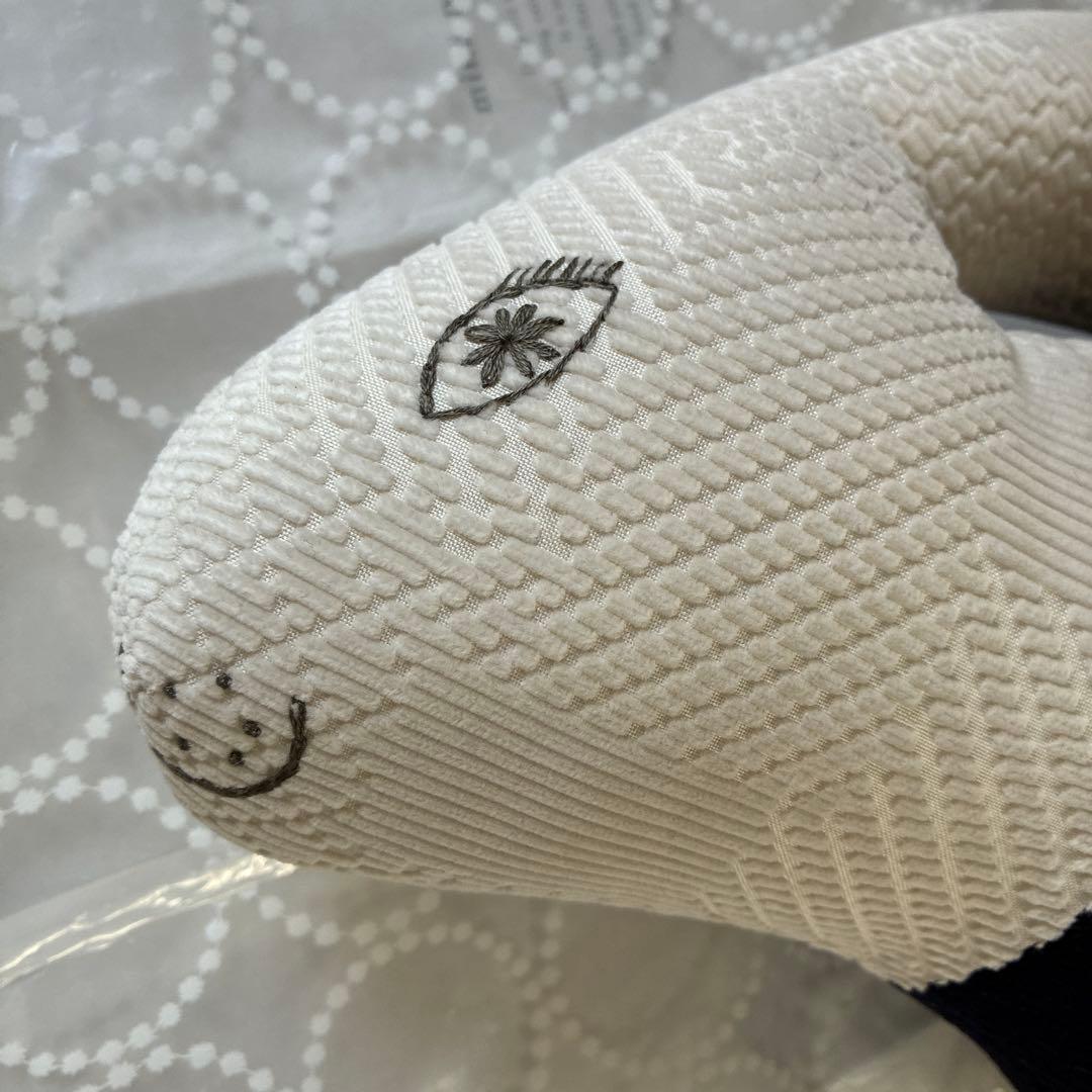 ミナペルホネン うさぎクッション　frost garden ネイビー