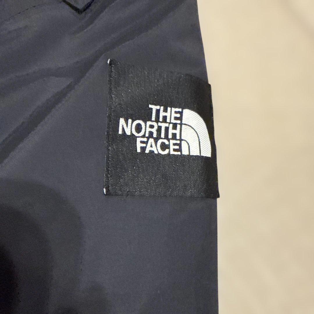 ◉　THE NORTH FACE フード付きジャケット 黒