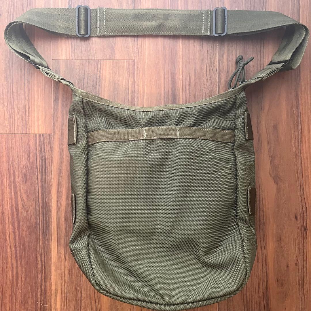 BRIEFING ショルダーバッグ