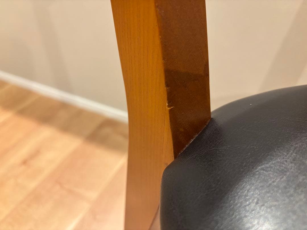 ACME Furniture カーディフチェア二脚