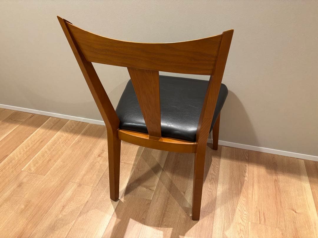 ACME Furniture カーディフチェア二脚