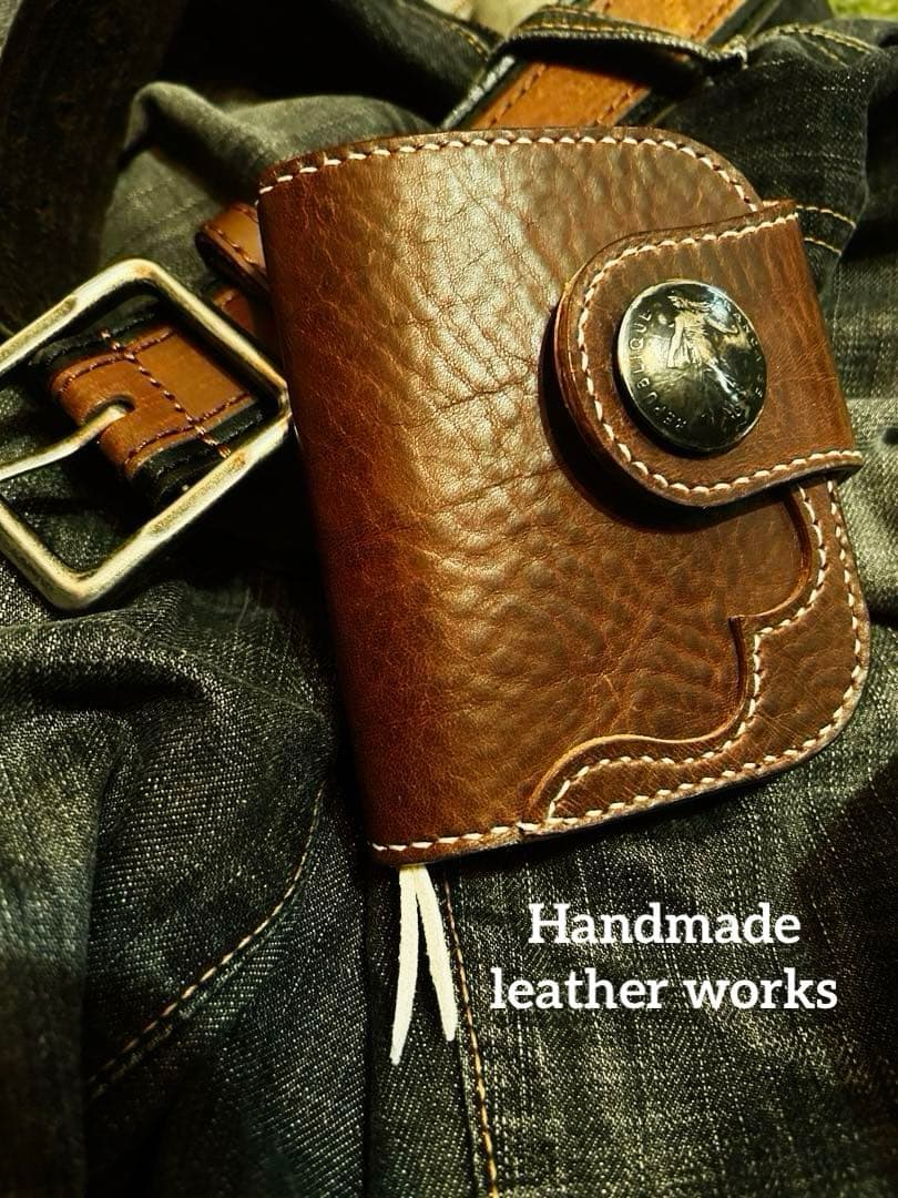 新品アウトレット　総手縫い　バッカスレザーウォレット 専用箱付　コンチョ選択可能