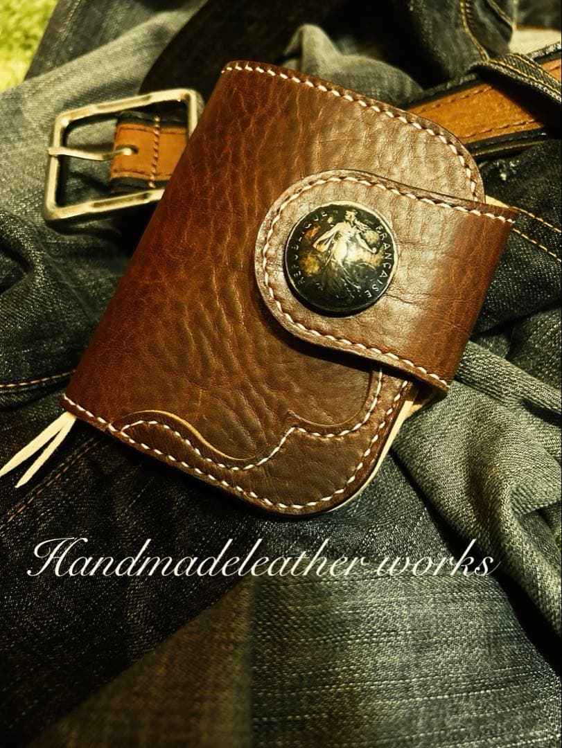 新品アウトレット　総手縫い　バッカスレザーウォレット 専用箱付　コンチョ選択可能