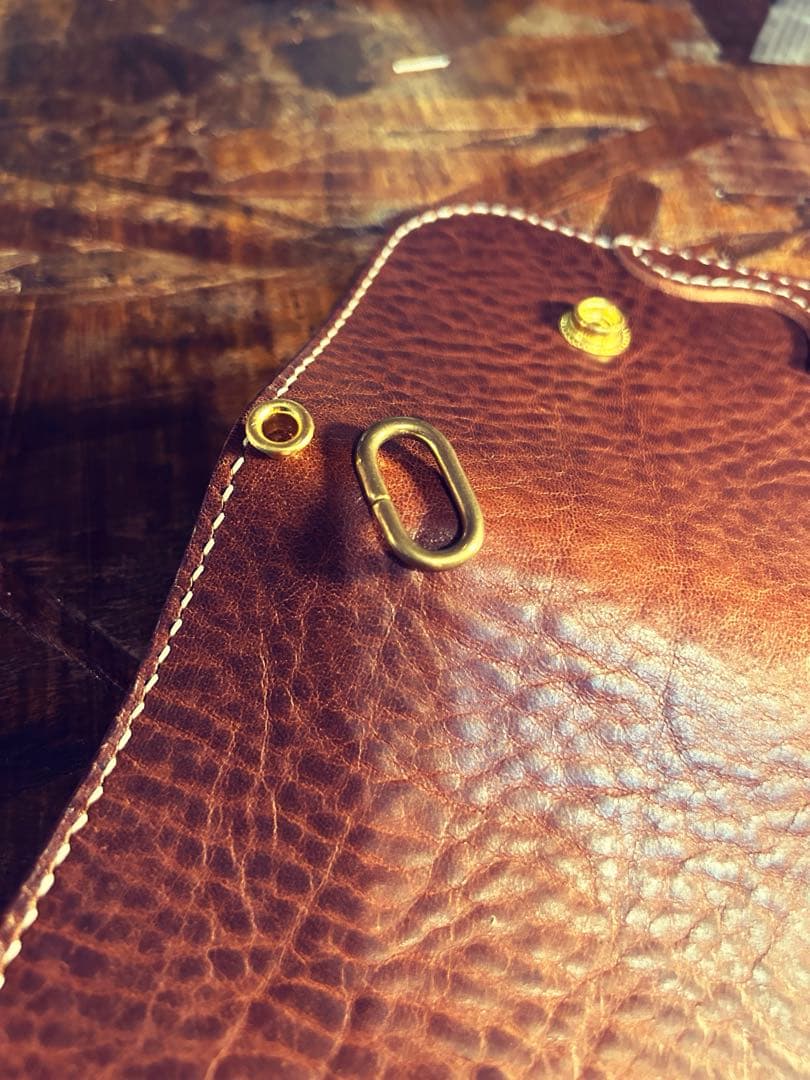 新品アウトレット　総手縫い　バッカスレザーウォレット 専用箱付　コンチョ選択可能