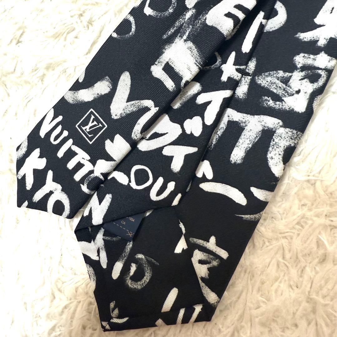 新品　未使用　ルイヴィトン　ネクタイ　NIGOコラボファレル　ブラック　ロゴ