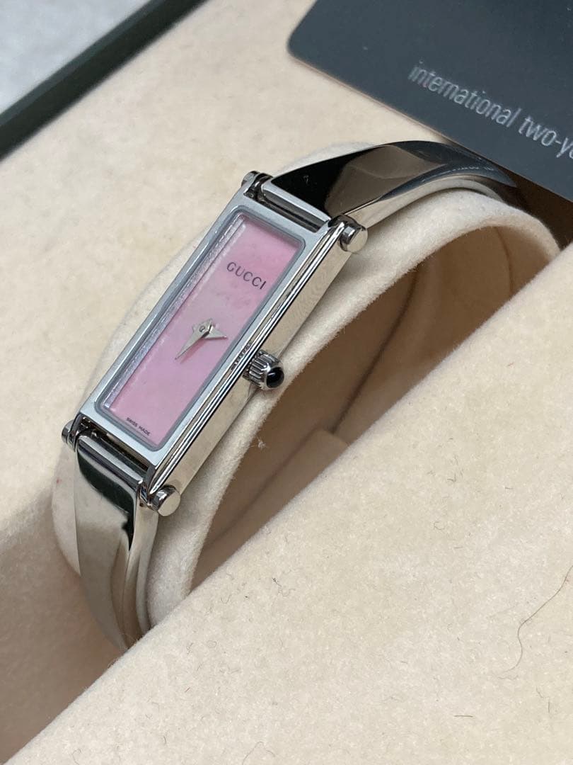 美品　GUCCI グッチ　腕時計　バングルウォッチ　レディース　ピンクシエル