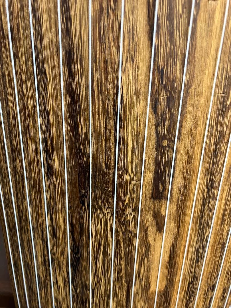 13弦お琴 並甲、すだれ掘り 琴柱、猫足他一式付き 弦も新しく、傷も少ない