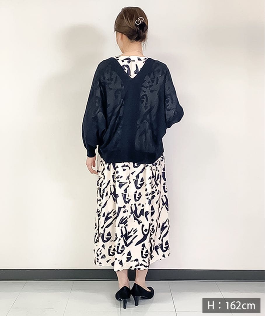 新品アルファベッツアルファベット抽象柄 七分袖シャツワンピース