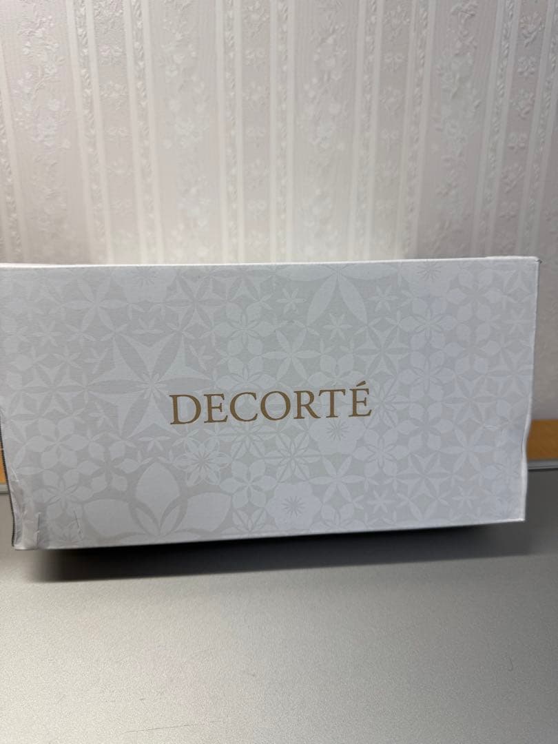 コスメデコルテクリスマスコフレ2024