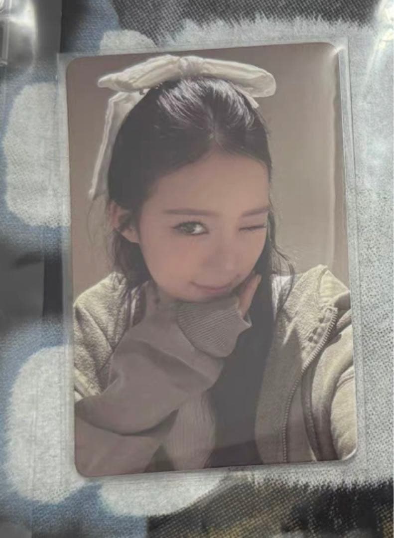 meovv 中国限定 深圳 ポップアップ 購入特典 トレカ ナリン