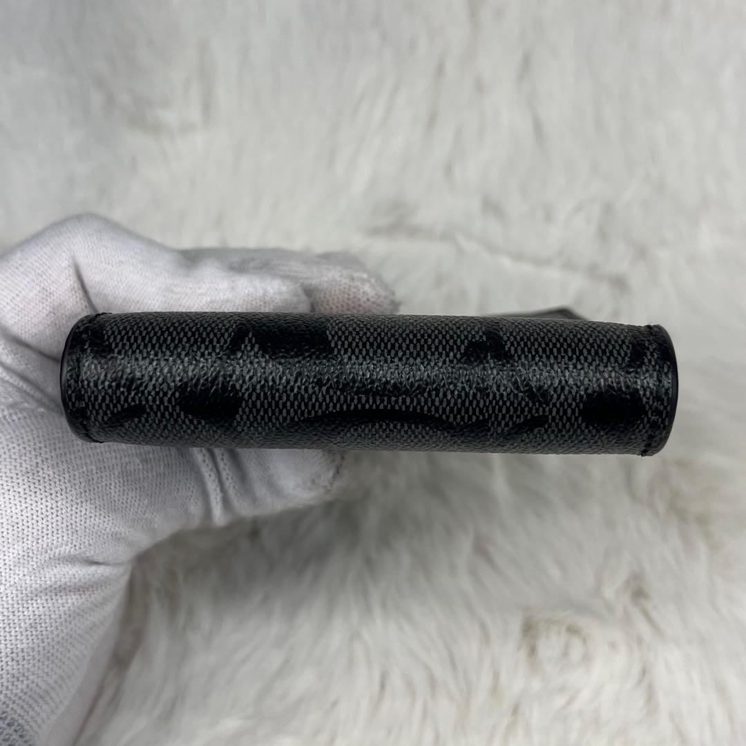 【極美品】COACH シンプルブラックレザー 二つ折り財布