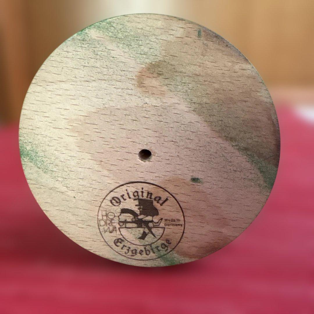 ドイツザイフェン　くるみ割り人形